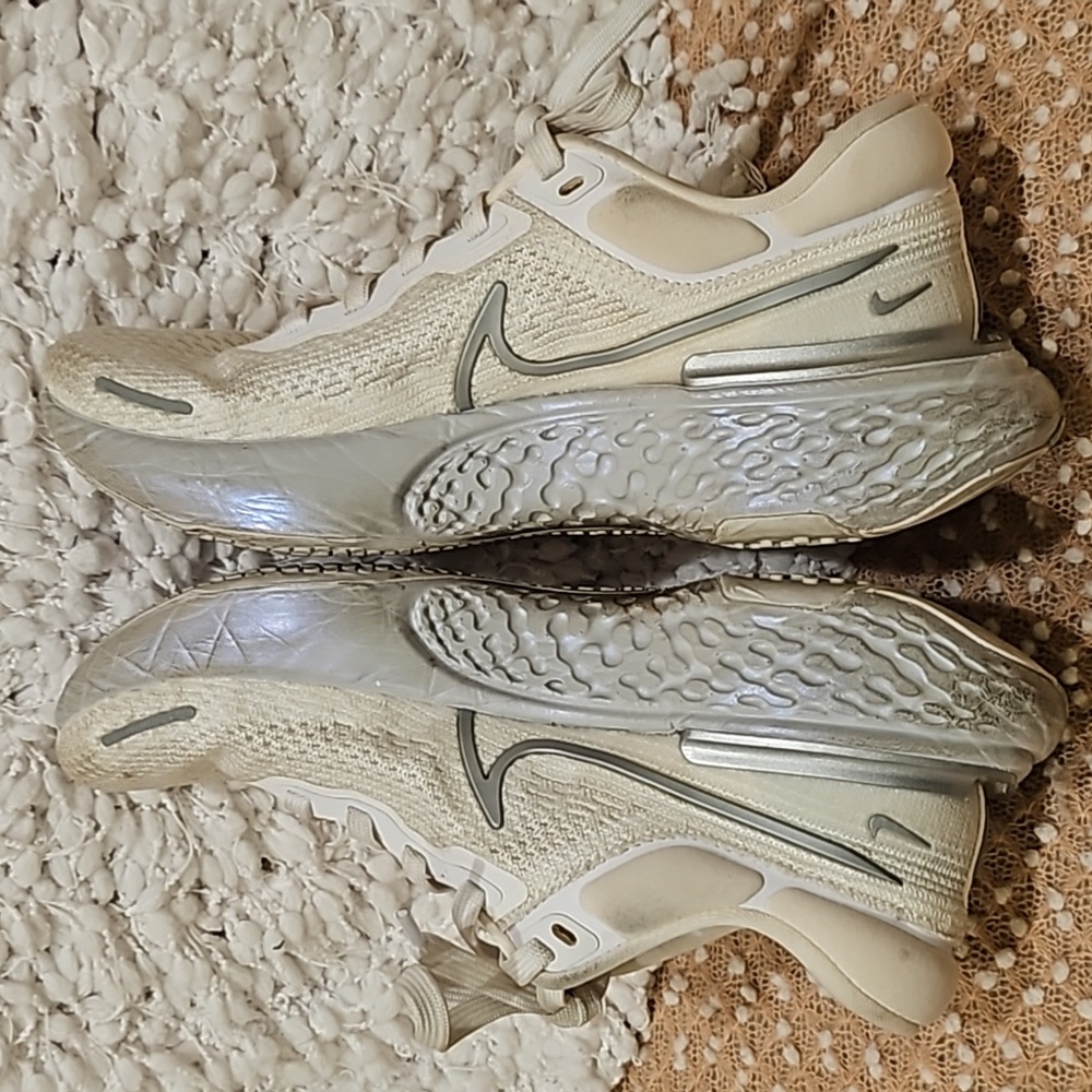 Nike Zoomx Sneakers - Picture 8 of 16